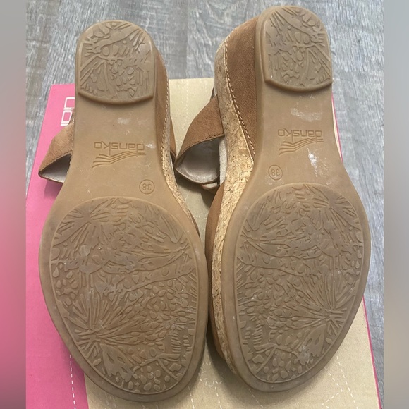 Dansko Charlotte Camel Milled Nubuck - Picture 6 of 7